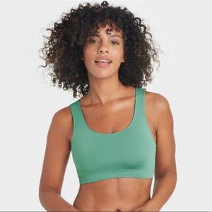NWT- Scoop Neck Bralette